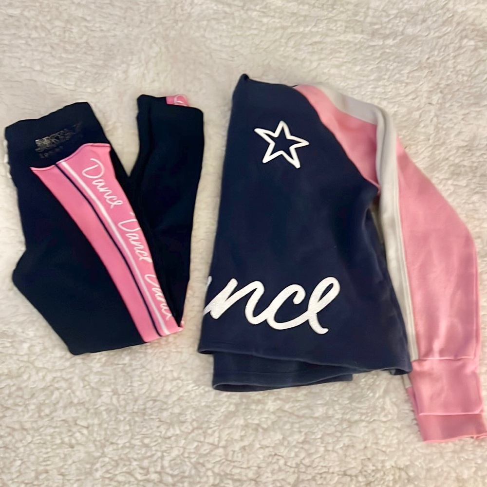 Justice crop top hoodie and leggings! Leggings are a size 6/7 hoodie size 8